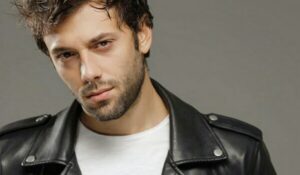 Cine este actorul Cengiz Orhonlu care joacă rolul lui Ozan în serialul Acea fată?