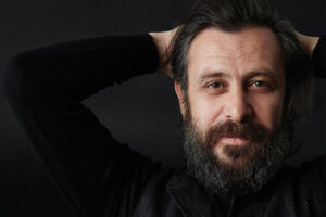 Biografie Nejat İşler : Cihan din serialul Familia