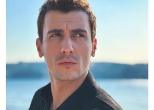 Bertan Asllani revine pe ecran cu un nou serial